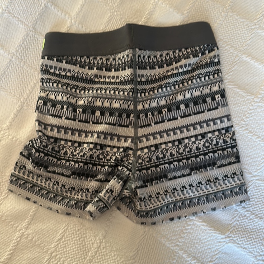 Nike Pro - Adult XS - Picture 2 of 3